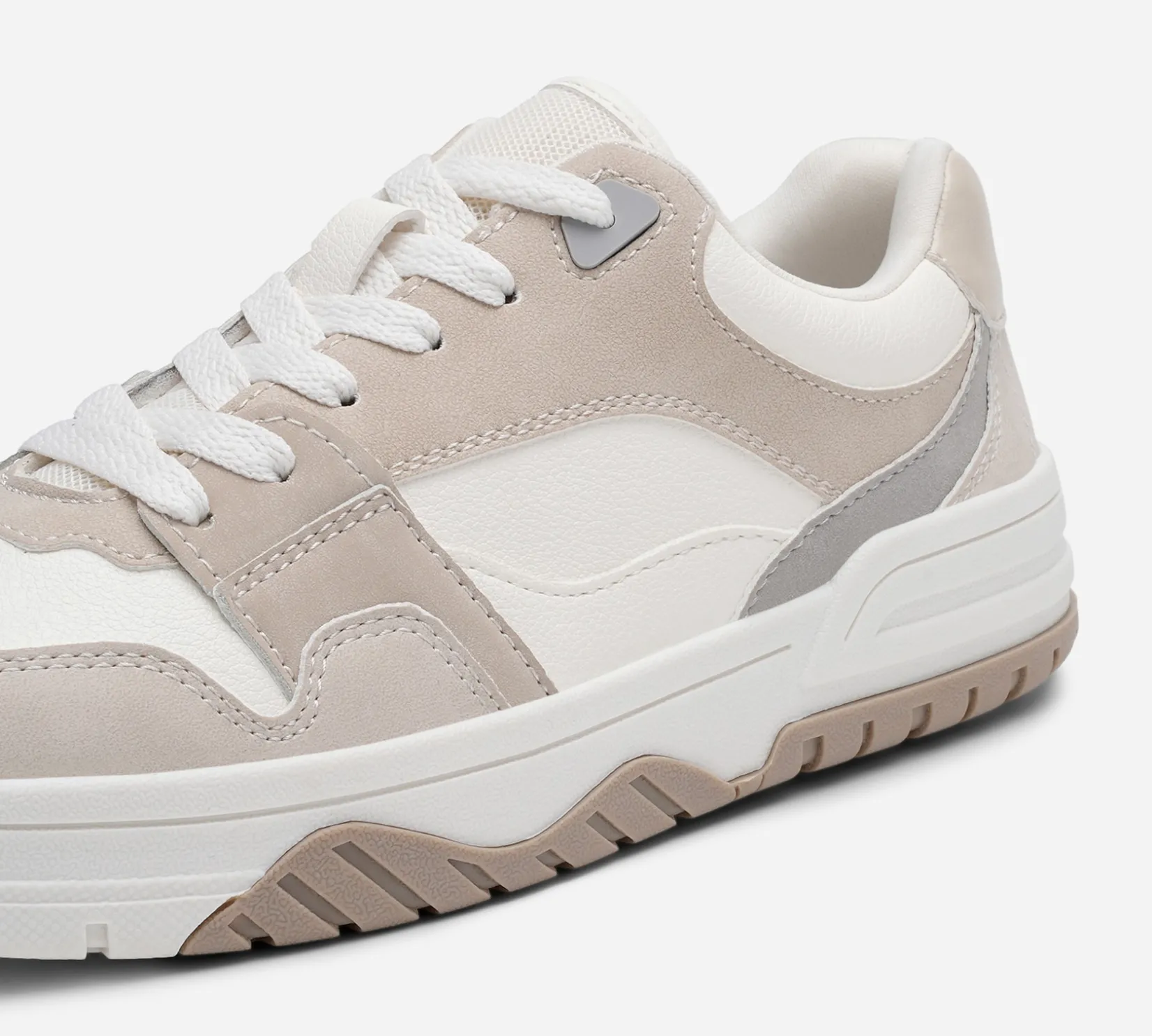 ATTITUDE Sneakers|Vårskor<,Sneakers