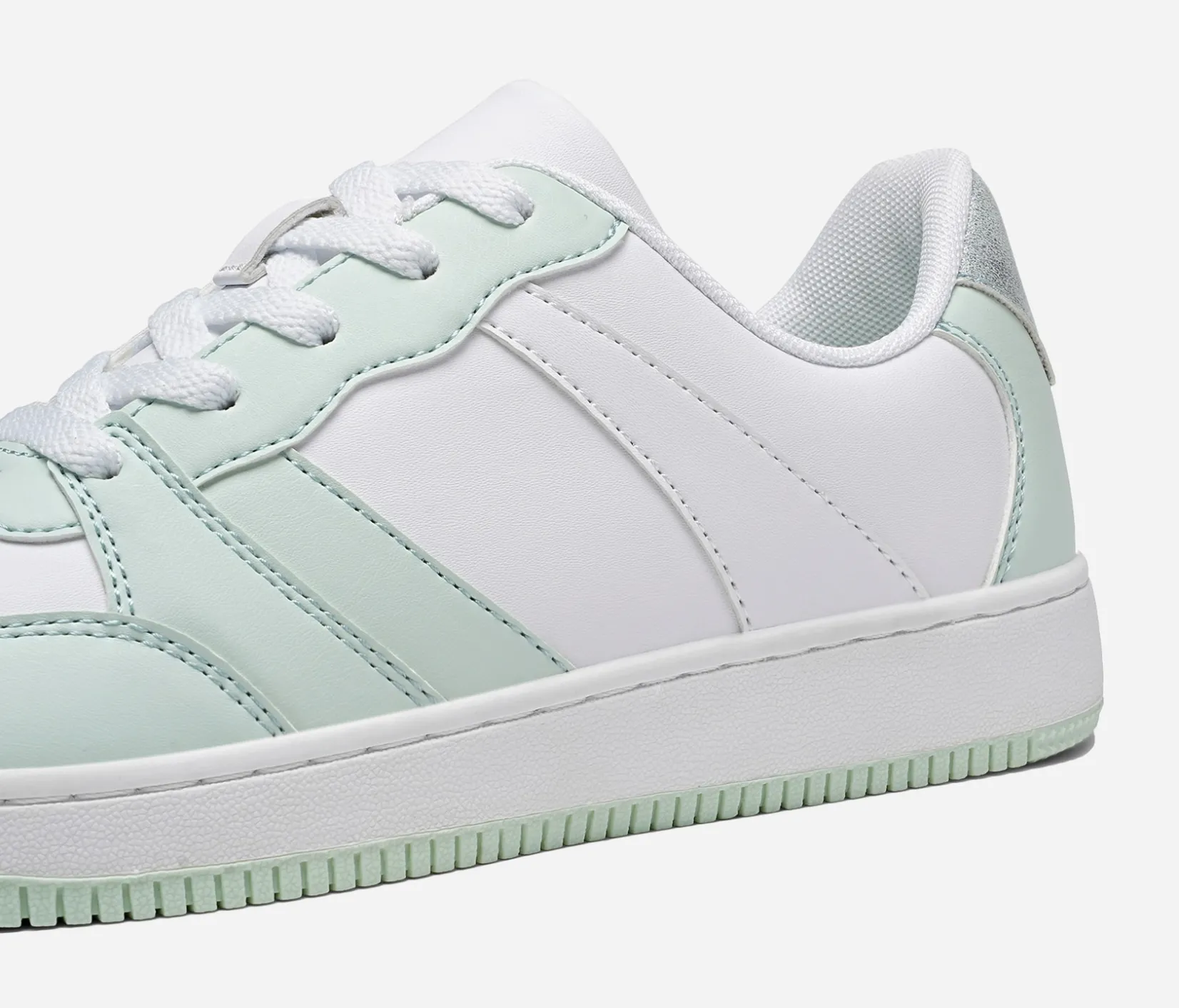 ATTITUDE Sneakers|Vårskor<,Sneakers