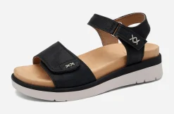 SO ALL Sandaler<,Sandaler med remmar