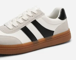 XIT Sneakers|Stora Storlekar (Stl. 42-43)<,Sneakers