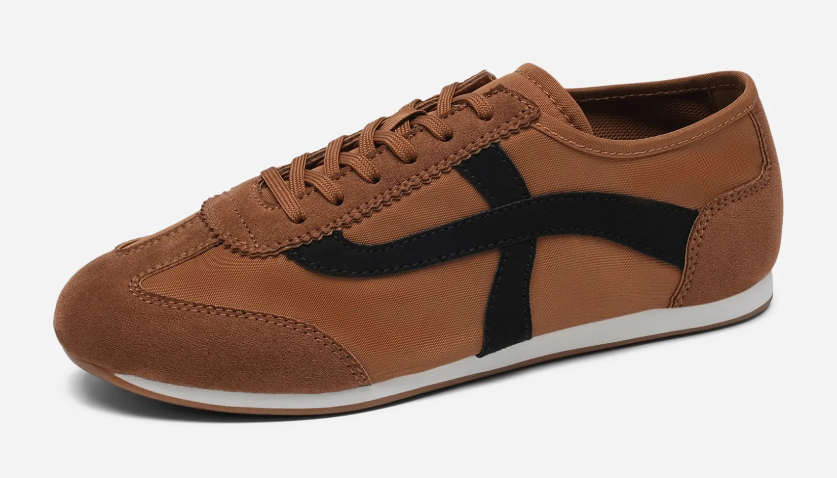 XIT Sneakers|Stora Storlekar (Stl. 42-43)<,Sneakers